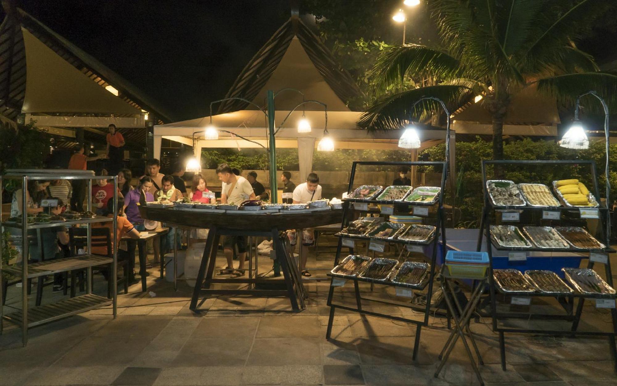 Blue Bay Resort - Access To Pool And Beach-Phuket & Krabi Ko Yao Εξωτερικό φωτογραφία A restaurant in Batam