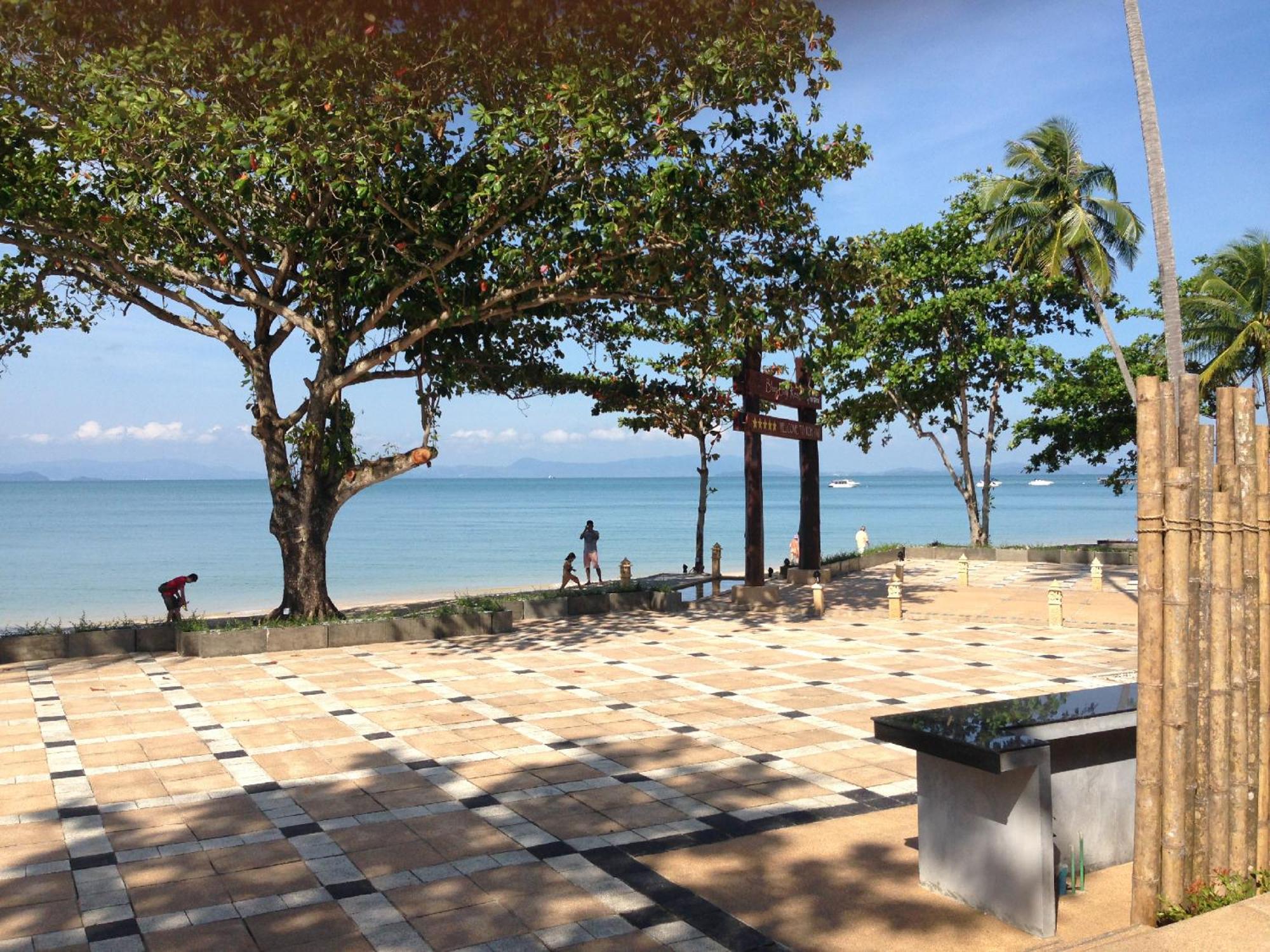 Blue Bay Resort - Access To Pool And Beach-Phuket & Krabi Ko Yao Εξωτερικό φωτογραφία The beach at the resort